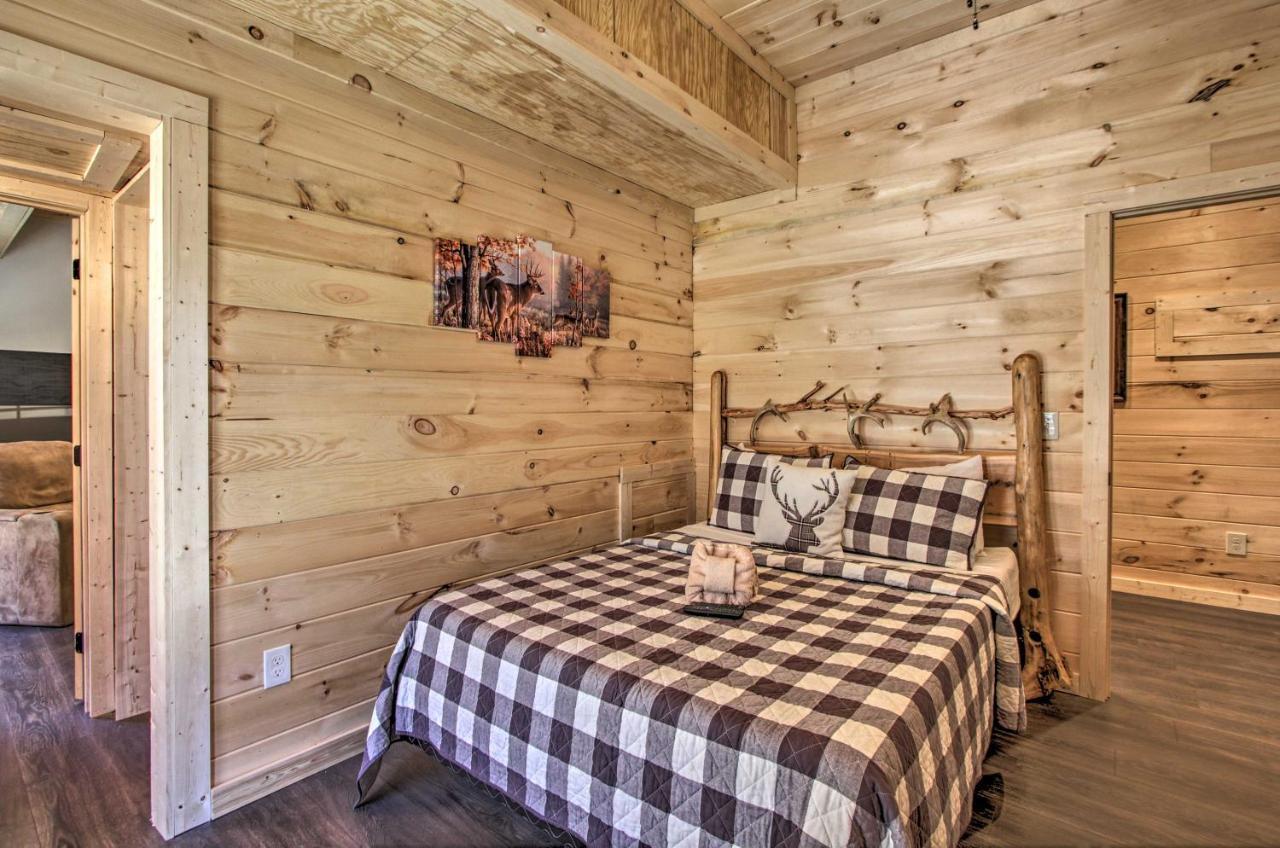 The Phoenix Cabin With Hot Tub In Gatlinburg! エクステリア 写真